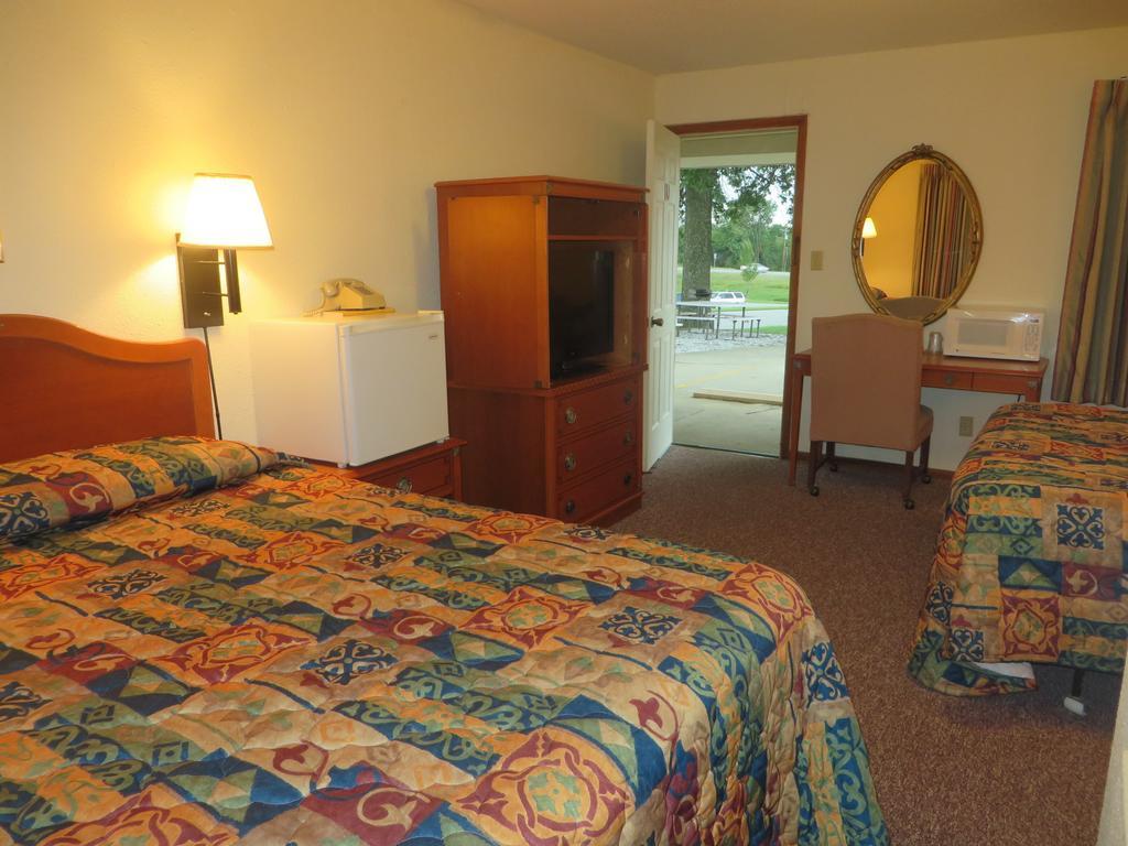 Best Budget Inn Carthage Rum bild